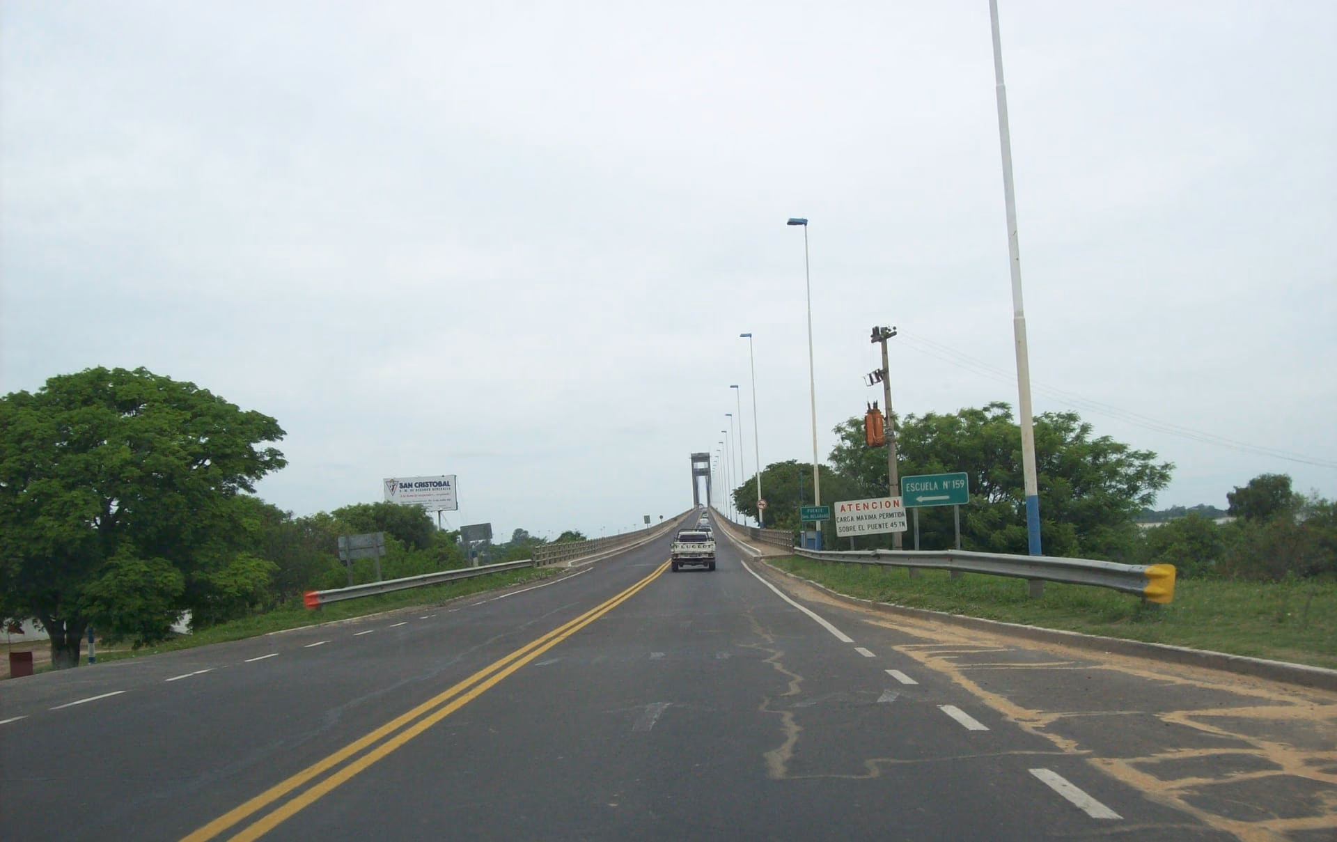 Puente General Manuel Belgrano visto desde la Ruta Nacional 16.